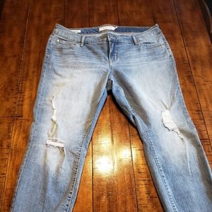 Torrid Boyfriend Crop Jeans/Capri